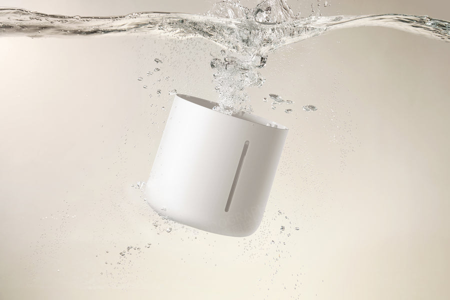 Cleaning the open removable water tank